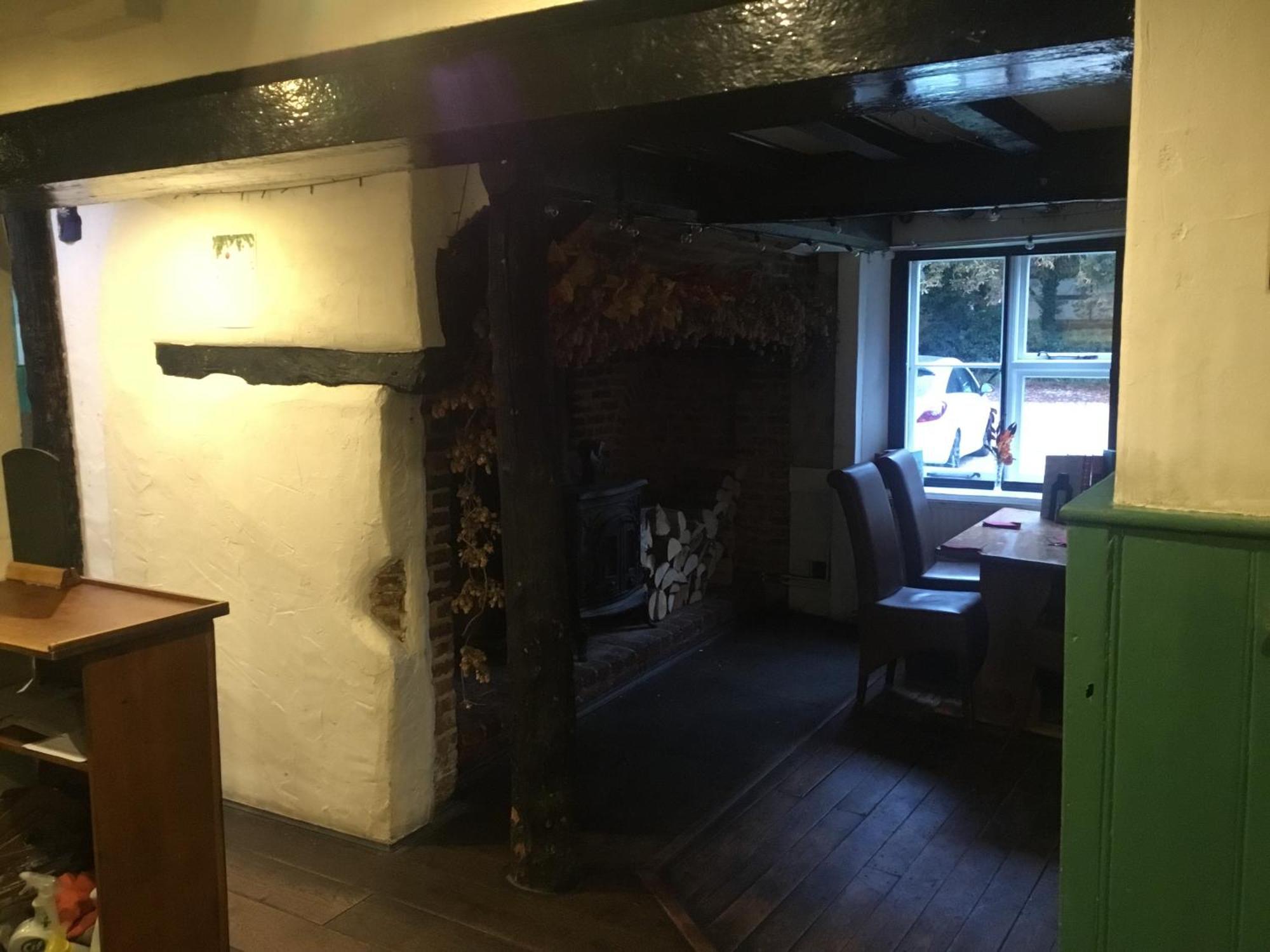 The Flying Horse Inn Boughton Aulph 외부 사진