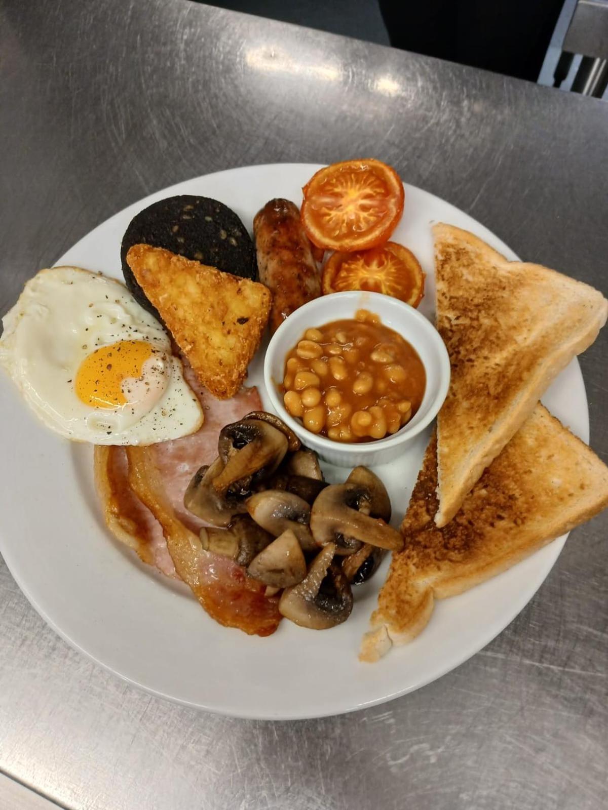 The Flying Horse Inn Boughton Aulph 외부 사진